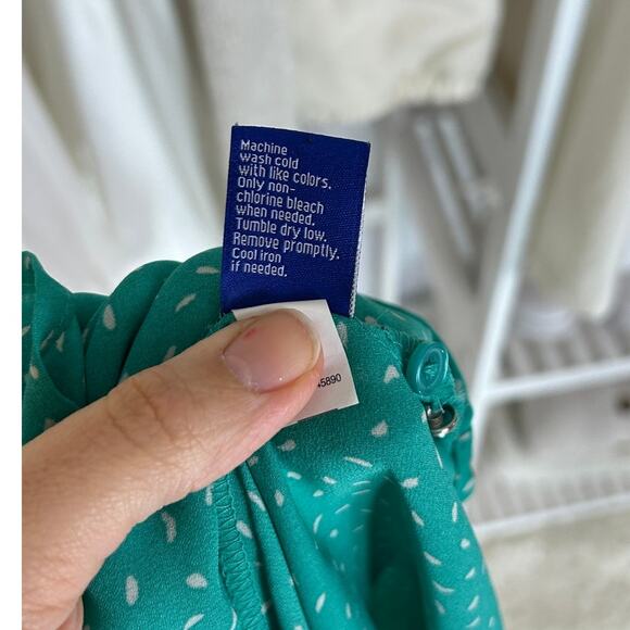 Apt. 9 Women's Size M Teal Button Up Roll Tab Sleeve Lightweight Blouse #0349 - Picture 10 of 14